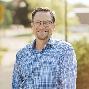 Portrait of Kevin Olson, Associate Broker